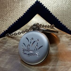 Vintage Silver Tone Locket With Daisy Design